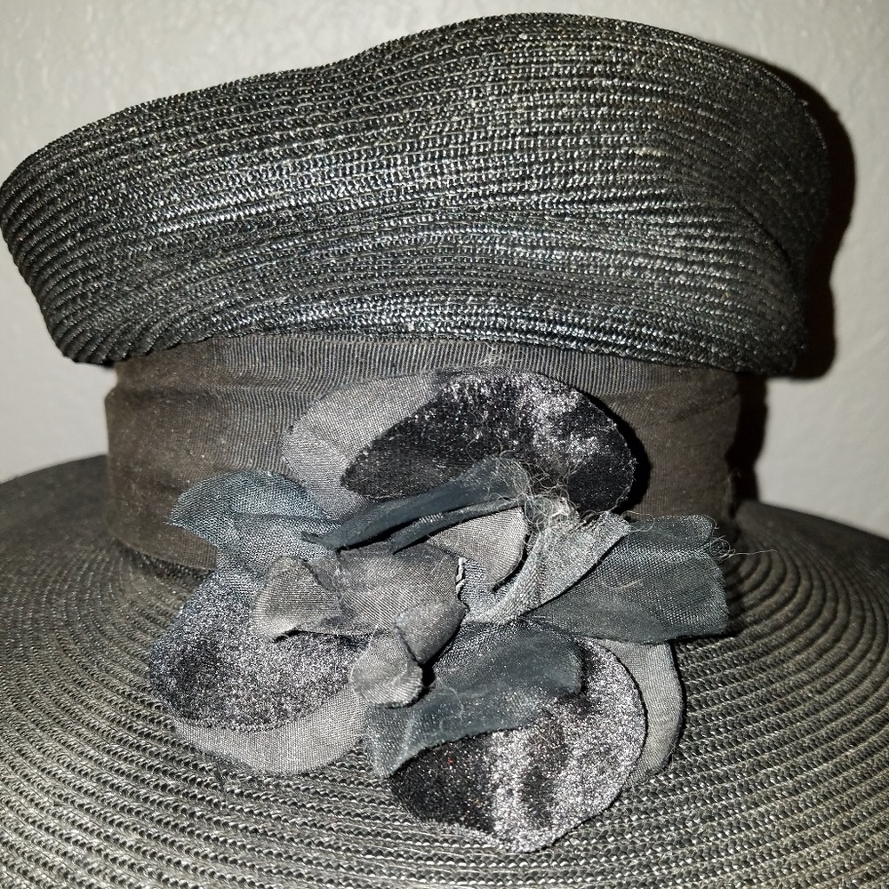 VINTAGE BLACK WOMANS  HAT 1940'S